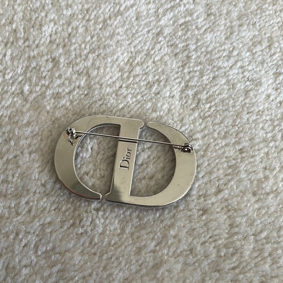 Christian Dior Houndstooth Logo Brooch - Picture 4 of 5